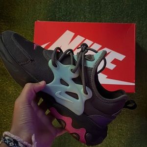 Nike react presto (gs) size 7y